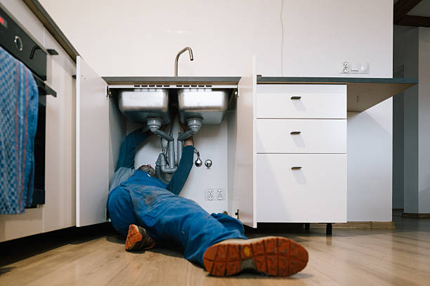 Professional Drain Cleaning technician working in San Felipe, TX
